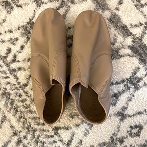 tan jazz dance shoes
